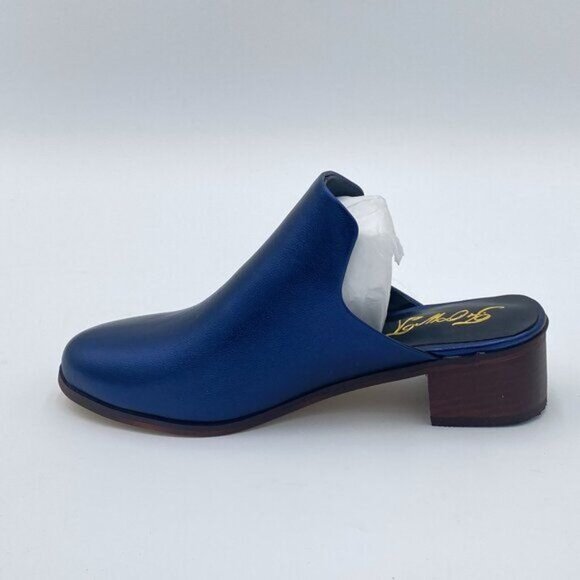 Sleek Black Leather Women's Mules - Picture 2 of 6